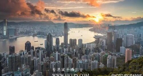 麻豆久草av-不可触及的界限，媒介与责任的边缘